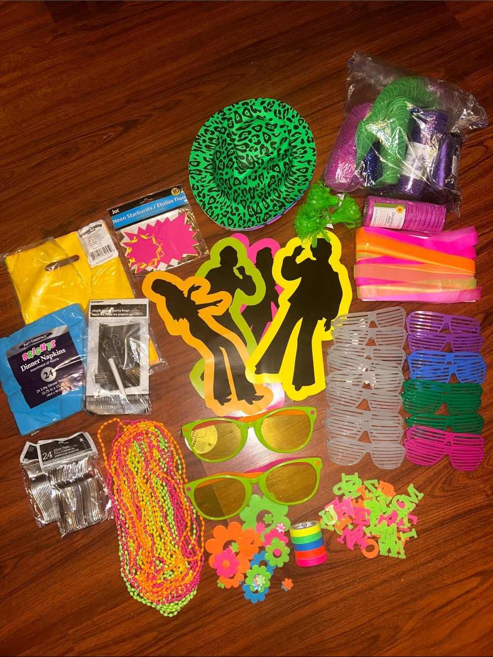 RETRO 80s90’s Neon Glow In The Dark Party Ultimate Starter Bundle